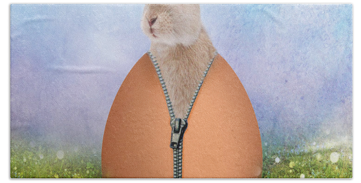 Animal Beach Towel featuring the photograph Easter Bunny by Juli Scalzi