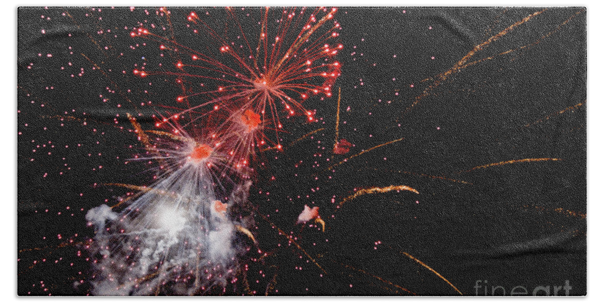 Fireworks Beach Towel featuring the photograph End with a BANG by Cheryl Baxter