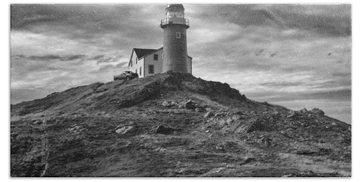 The Setting For The Famous Ferryland Lighthouse Picnics Beach Sheet featuring the photograph Ferryland Lighthouse by Eunice Gibb