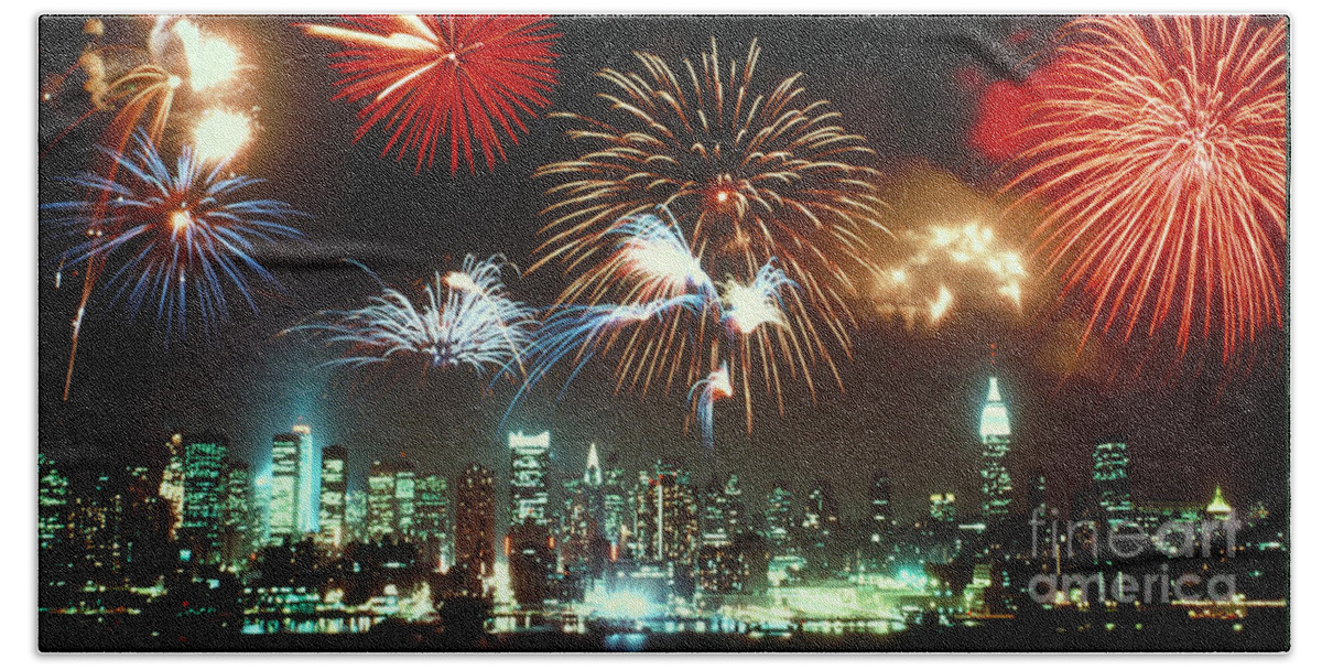 Fireworks Beach Towel featuring the photograph Fireworks Over Nyc Skyline by Milton Heiberg