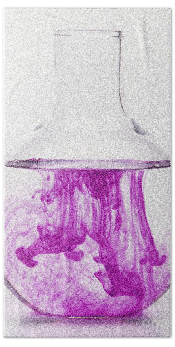 Chemical Reaction Beach Towel featuring the photograph Flask With Purple Liquid by Dave King Dorling Kindersley