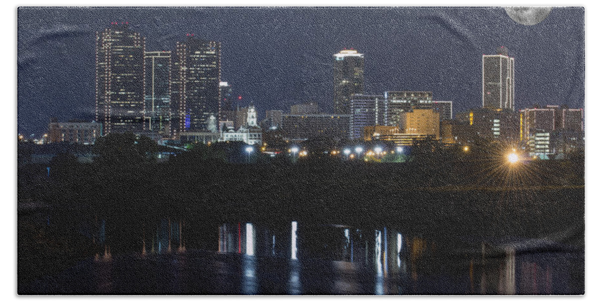 Fort Worth Skyline Beach Towel featuring the photograph Fort Worth Skyline Super Moon by Jonathan Davison