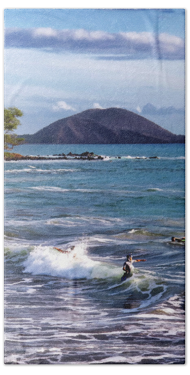Hawaii Beach Towel featuring the photograph Four Seasons 121 by Dawn Eshelman