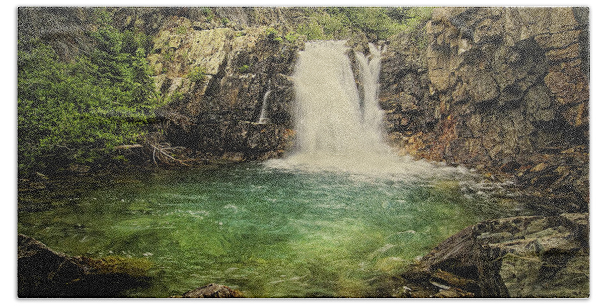 Waterfall Beach Towel featuring the photograph Glory Pool by Priscilla Burgers