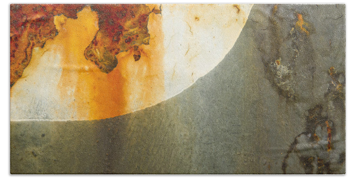 Grunge Beach Towel featuring the photograph Harvest Moon by Marilyn Cornwell