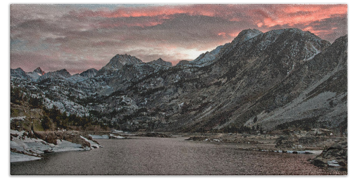 Sunset Beach Towel featuring the photograph Lake Sabrina Sunset by Cat Connor