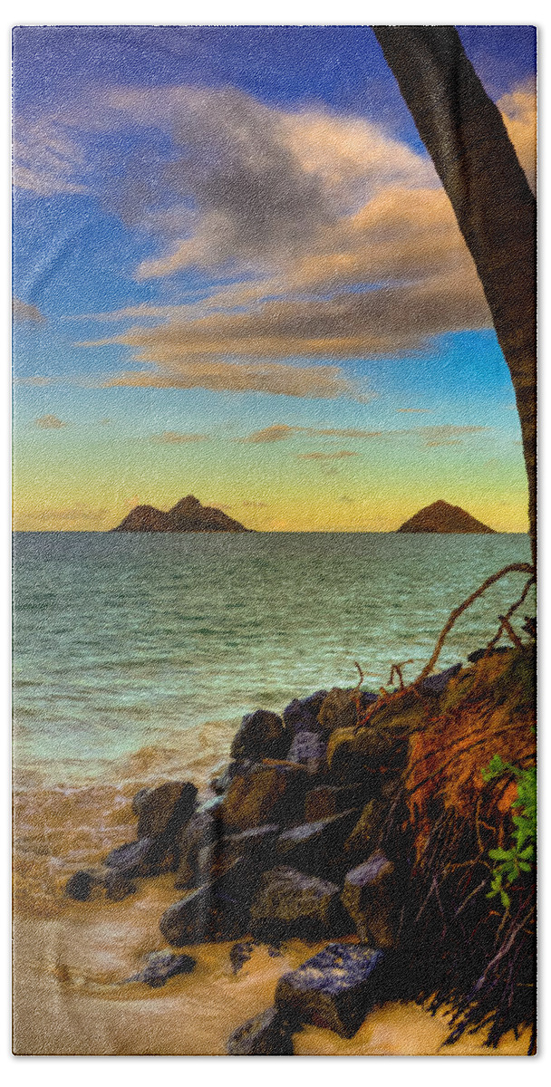 Lanikai Island Sunset Beach Towel featuring the photograph Lanikai Island Sunset by Kelly Wade