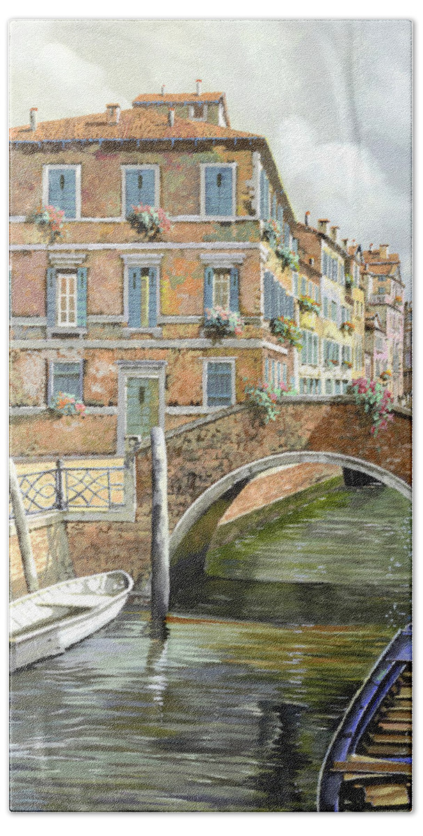 Venezia Beach Towel featuring the painting Le Barche Sotto Il Ponte by Guido Borelli