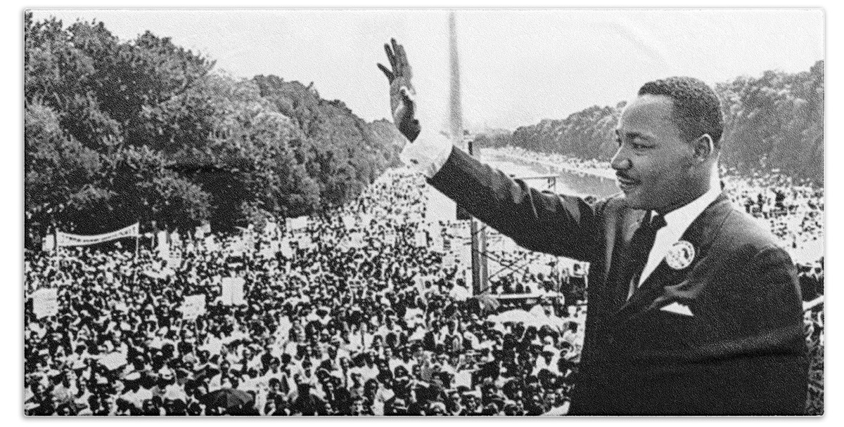 Martin Luther King The Great March On Washington Lincoln Memorial August 28 1963 Beach Towel featuring the photograph Martin Luther King The Great March on Washington Lincoln Memorial August 28 1963-2014 by David Lee Guss