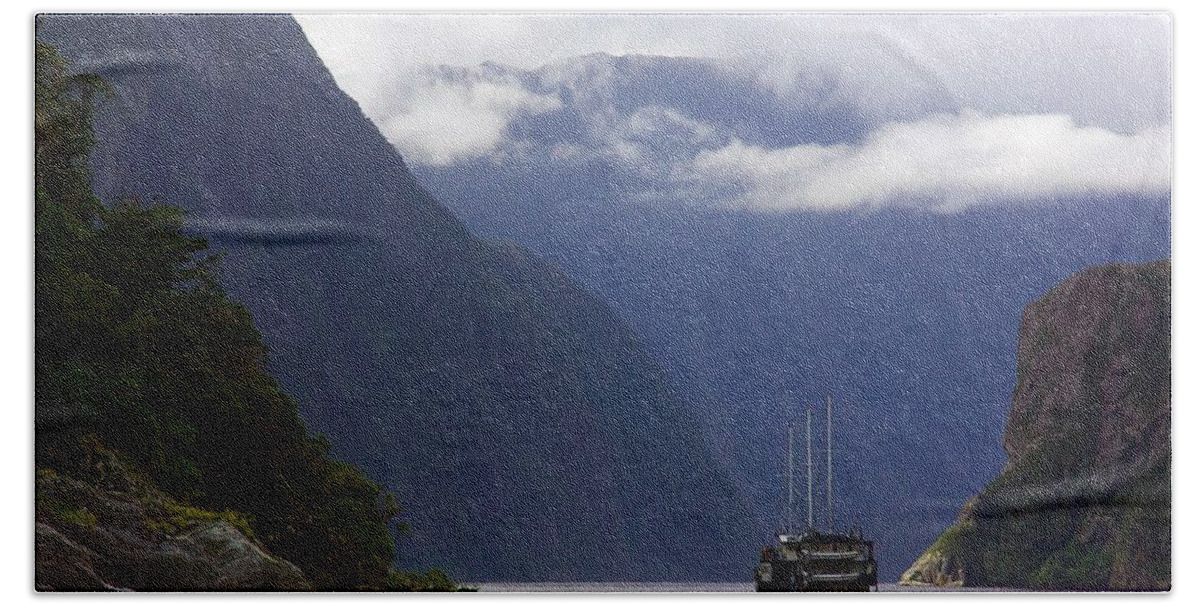 New Zealand Beach Sheet featuring the photograph Milford Sound by Stuart Litoff