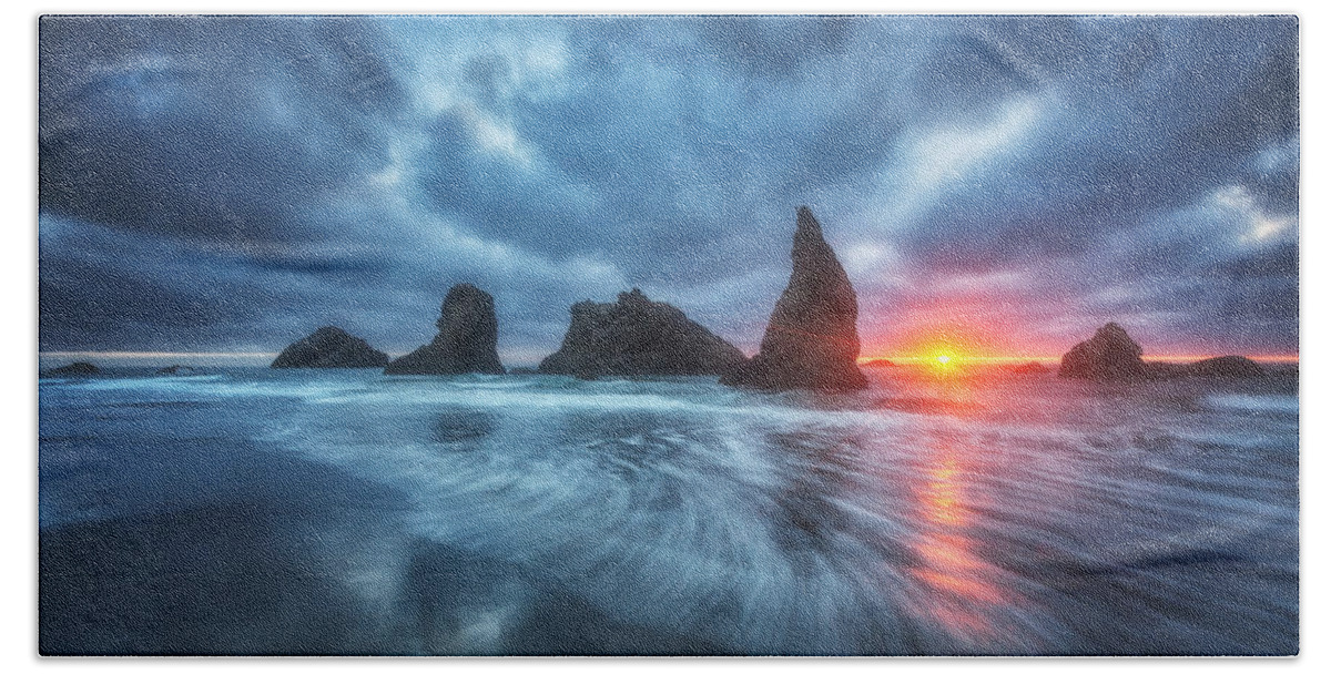 Oregon Beach Sheet featuring the photograph Moody Blues of Oregon by Darren White