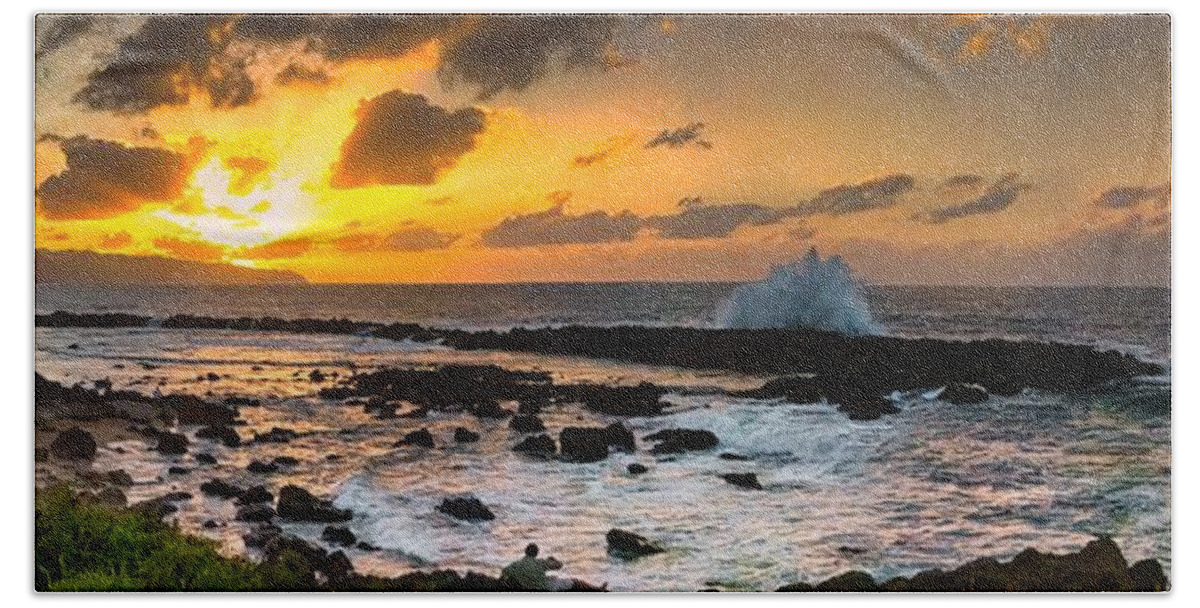 Hawaii Beach Towel featuring the photograph North Shore Sunset Crashing Wave by Lars Lentz