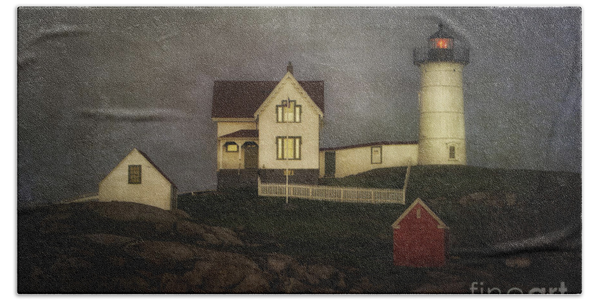 Nubble Lighthouse Beach Towel featuring the photograph Nubble Lighthouse Texture by Jerry Fornarotto