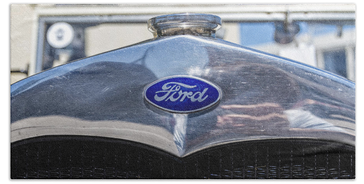 Ford Beach Towel featuring the photograph Old Ford by Paulo Goncalves