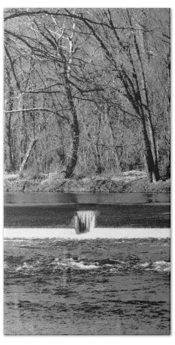 Ansel Beach Towel featuring the photograph Out Of Place Waterfall by Art Dingo