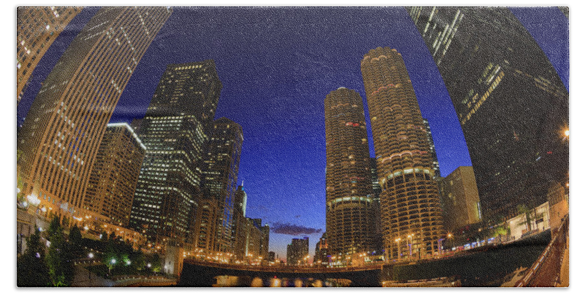 Architecture Beach Towel featuring the photograph Riverwalk Chicago by Raul Rodriguez