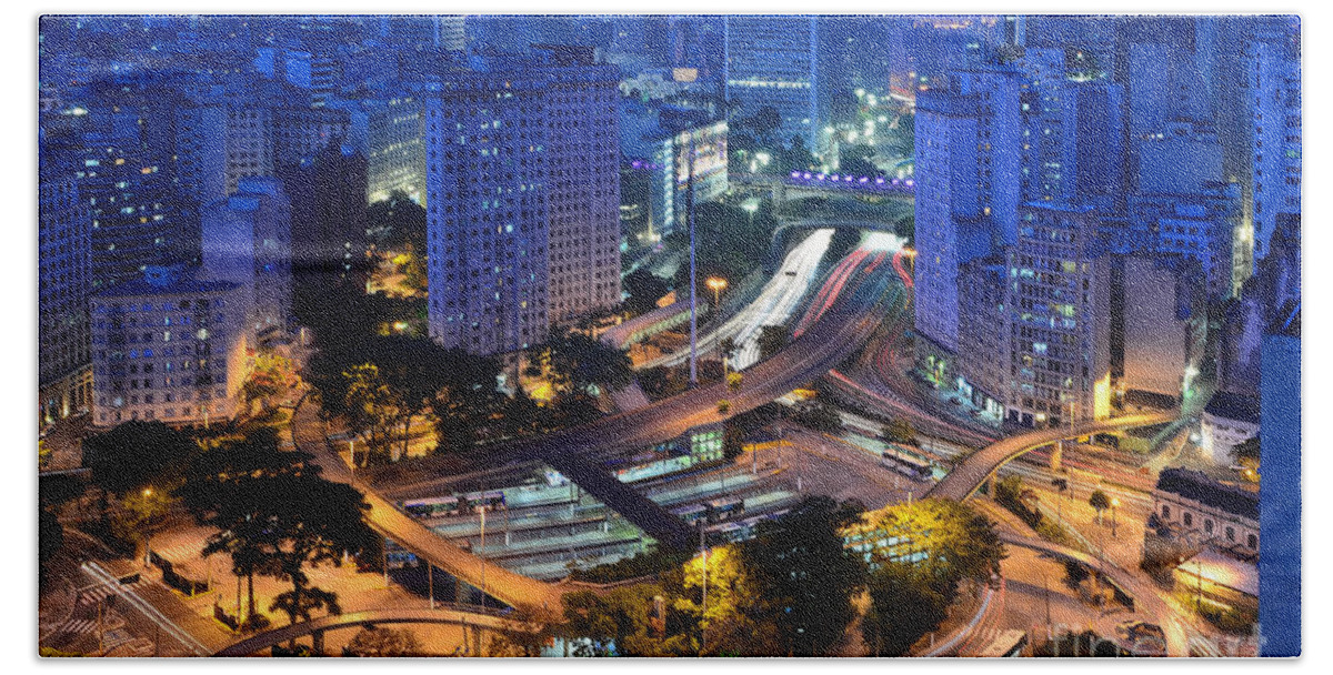 Saopaulo Beach Sheet featuring the photograph Sao Paulo Skyline - Downtown by Carlos Alkmin