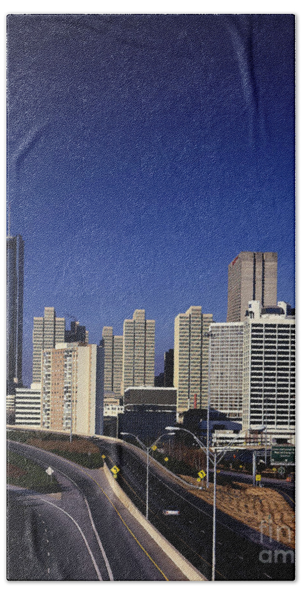 Atlanta Beach Towel featuring the photograph Skyline Of Atlanta by Rafael Macia