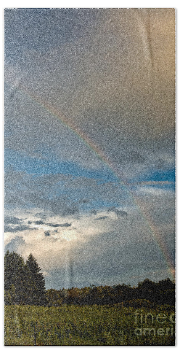 Rainbow Beach Towel featuring the photograph Stunning Rainbow by Cheryl Baxter