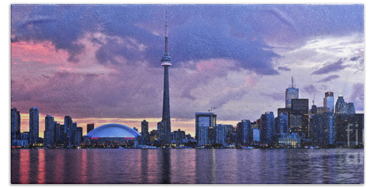 Toronto Beach Towel featuring the photograph Toronto skyline 1 by Elena Elisseeva