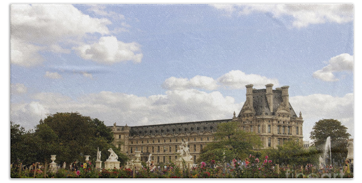 Photography Beach Towel featuring the photograph Tuileries Garden by Ivy Ho