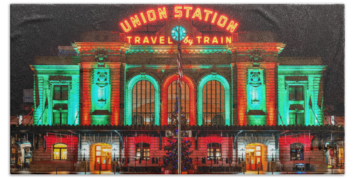 Christmas Beach Sheet featuring the photograph Union Station by Darren White