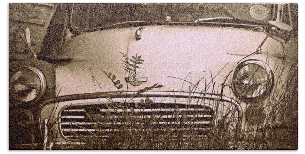Cars Beach Sheet featuring the photograph Unloved by Clare Bevan
