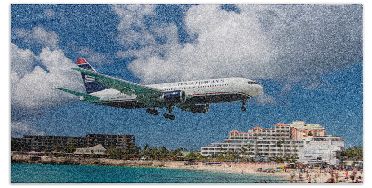 Us Beach Sheet featuring the photograph U S Airways landing at St. Maarten by David Gleeson