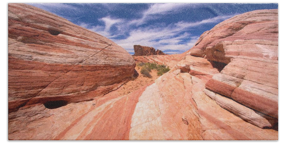 Valley Of Fire State Park Beach Towel featuring the photograph Valley of Fire 2 by David Beebe