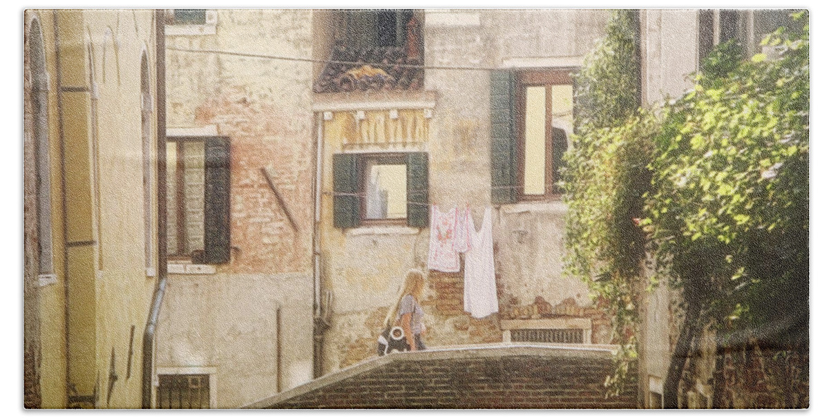Photography Beach Towel featuring the photograph Walking in Venice by Nicola Nobile