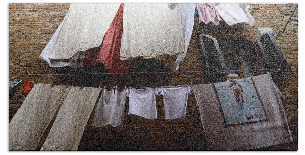 South Italy Beach Towel featuring the photograph Italian Laundry Day by Dany Lison