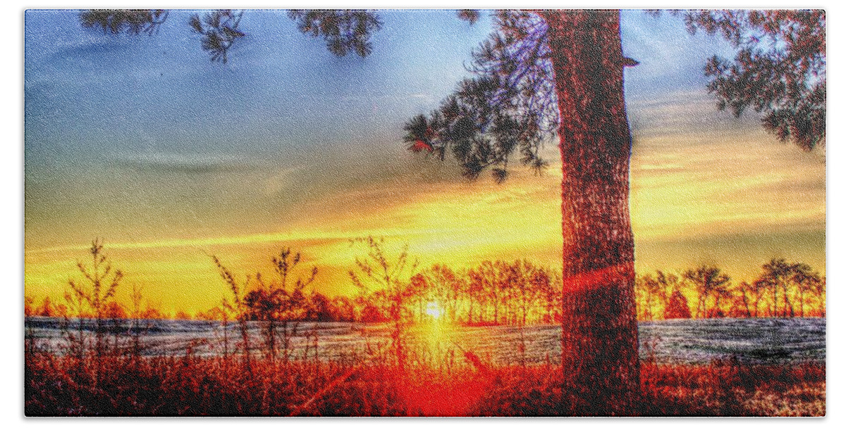 Dyersburg Beach Sheet featuring the photograph West Tennessee Sunrise by David Zarecor