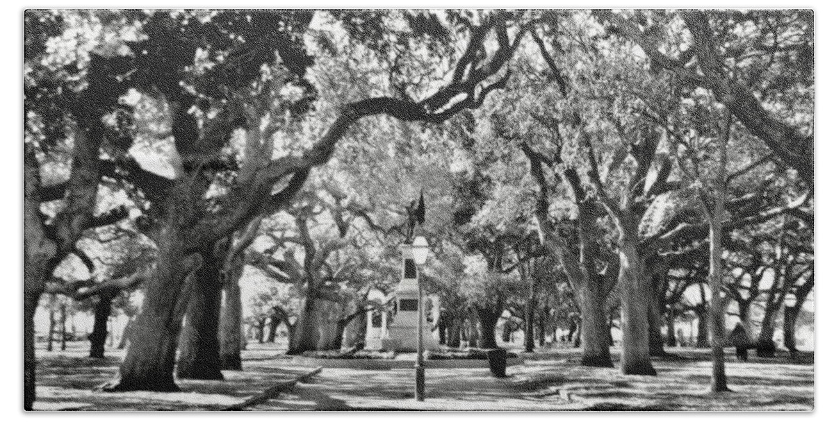 White Point Gardens Beach Towel featuring the photograph White Point Gardens At Battery Park Charleston SC Black and White by Lisa Wooten