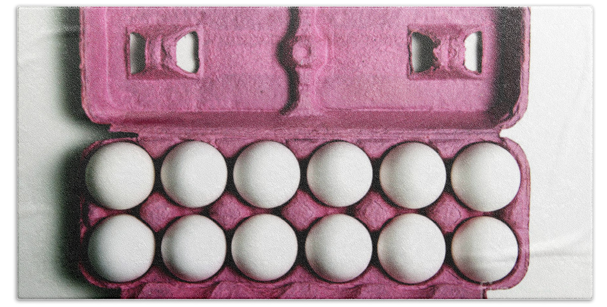 Egg Carton Beach Towel featuring the photograph 12 Eggs by Photo Researchers, Inc.
