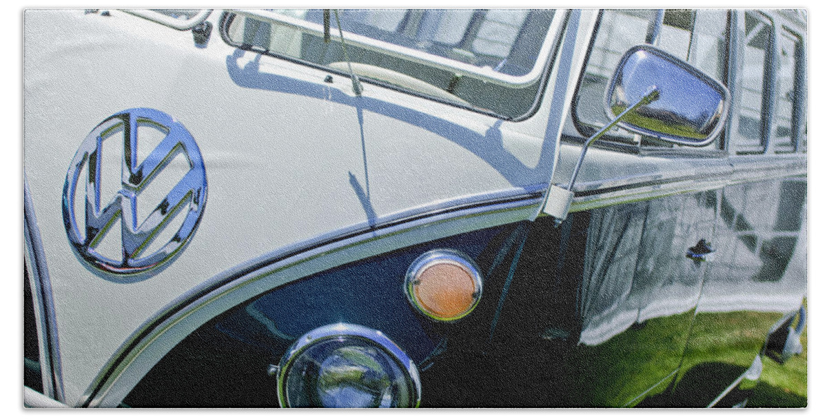 1966 Volkswagen Vw Microbus Beach Towel featuring the photograph 1966 Volkswagen VW Microbus by Jill Reger