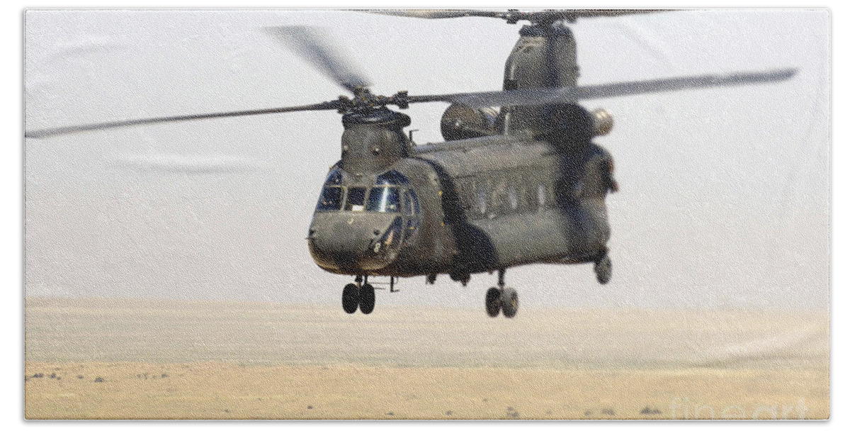 Chinook Helicopter Beach Towel featuring the photograph Chinook Cargo Helicopter by DOD/Science Source