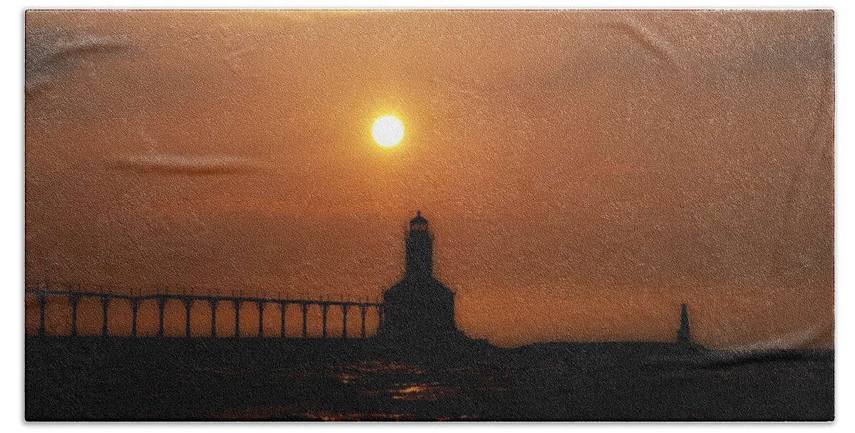 Sunset Beach Sheet featuring the photograph Dreamy Sunset At The Lighthouse by Scott Wood
