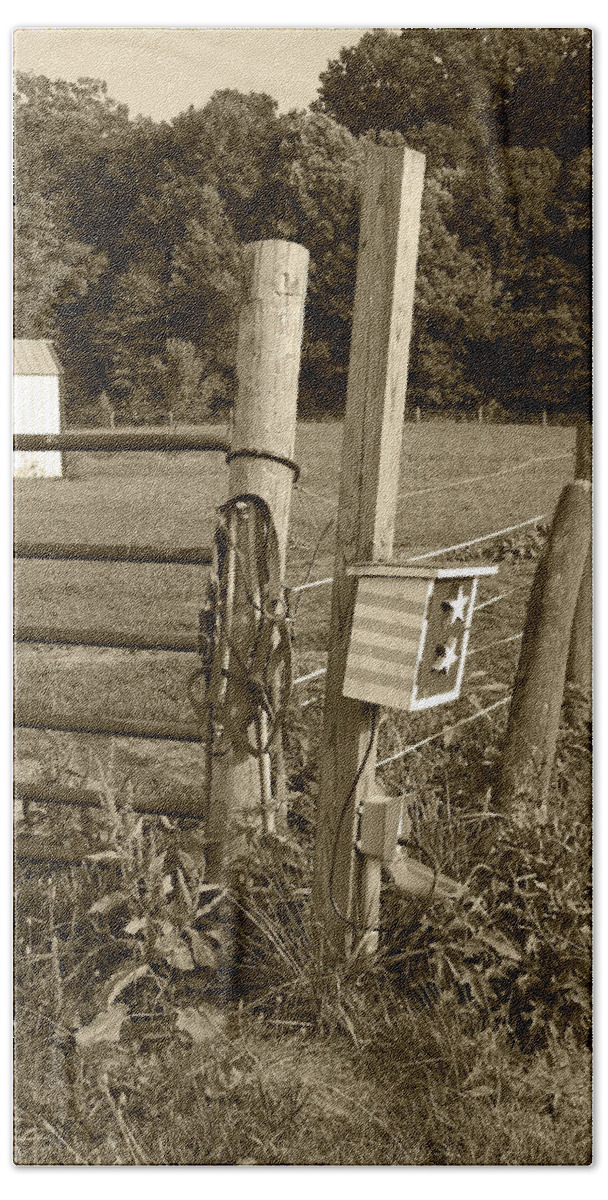 Fence Beach Towel featuring the photograph Fence Post by Jennifer Ancker