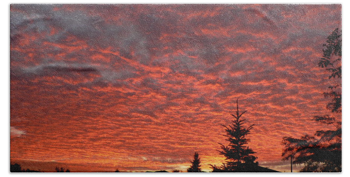 Red Sky Beach Sheet featuring the photograph Sailor's Delight by Laurel Best