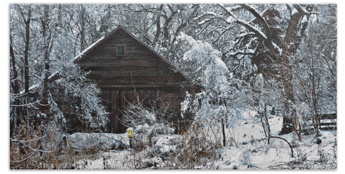 Barn Beach Towel featuring the photograph Snow Covered Barn by Ed Peterson