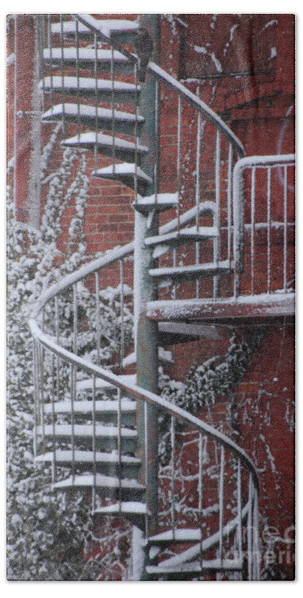 Staircase Beach Towel featuring the photograph Spiral Staircase with Snow and Cooper's Hawk by Ronald Grogan