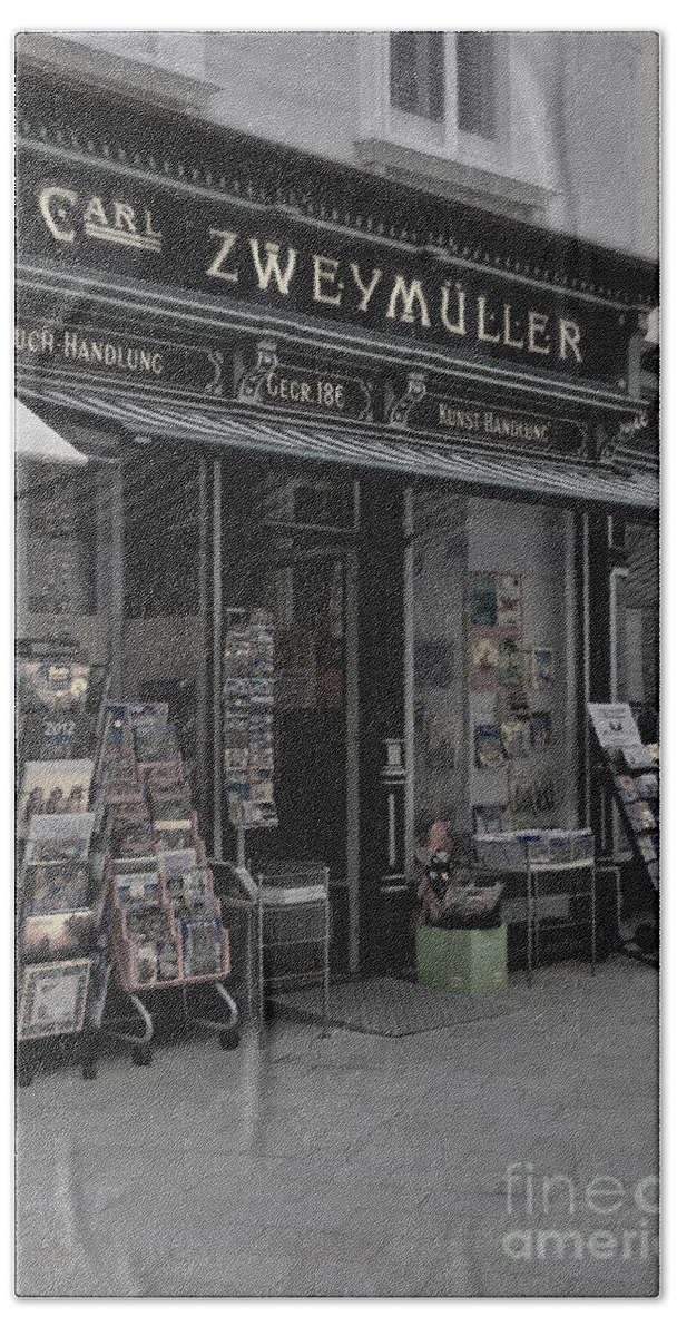 Zweymuller Beach Sheet featuring the photograph The Old Bookstore by Mary Machare
