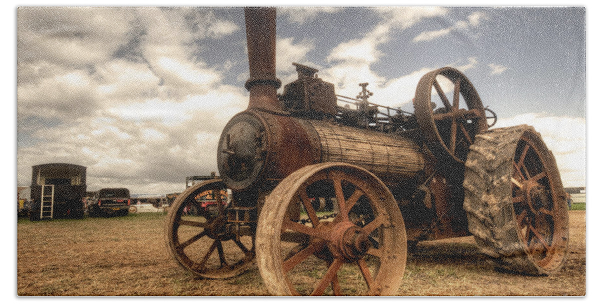 Traction Engine Beach Towel featuring the photograph The Rusty McLaren by Rob Hawkins