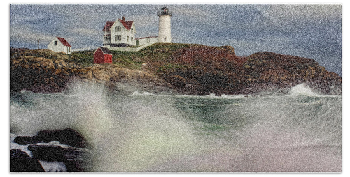 Maine Beach Towel featuring the photograph Thundering Tide by Rick Berk