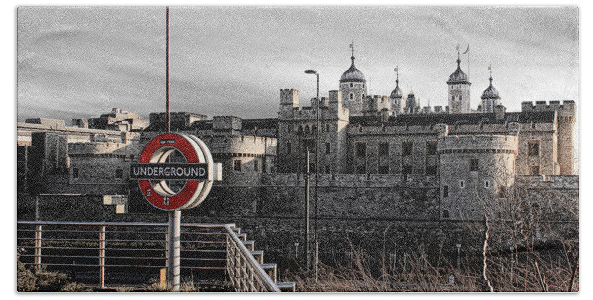 Tower Of London Beach Sheet featuring the photograph Tower of London with Tube sign by Jasna Buncic