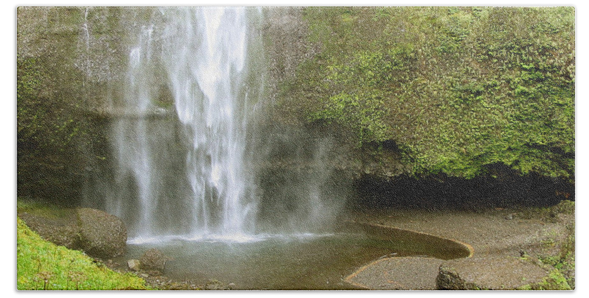Waterfall Beach Sheet featuring the photograph Upper Cascade Pool Multnomah Falls OR by Julia Springer