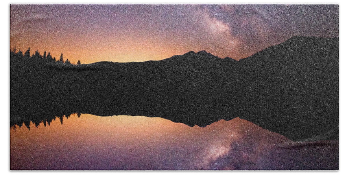 Bear Lake Beach Towel featuring the photograph Bear lake Milky Way by Darren White