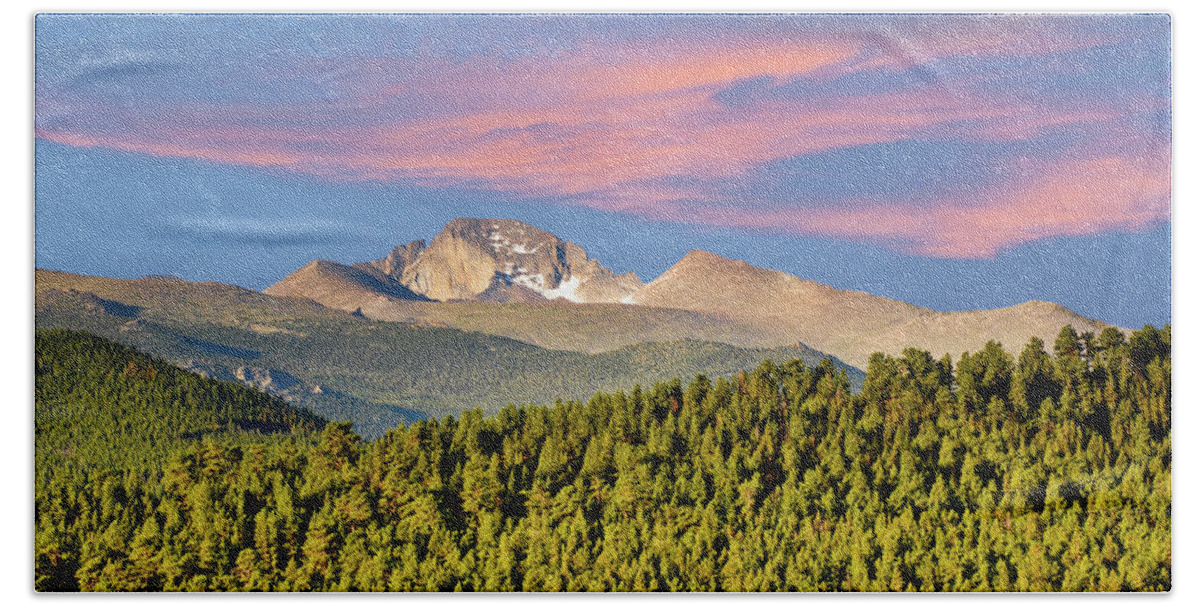Beauty In Nature Beach Towel featuring the photograph Longs Peak at Sunrise by Jeff Goulden