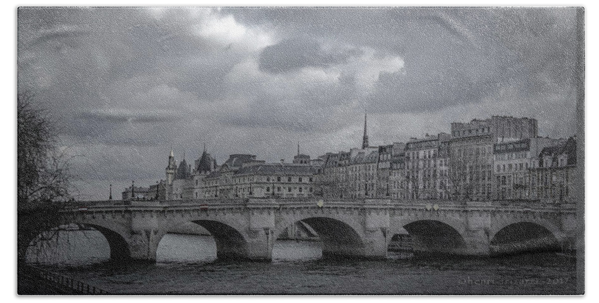 Pont Neuf Beach Towel featuring the photograph Pont Neuf Paris #1 by Henri Irizarri