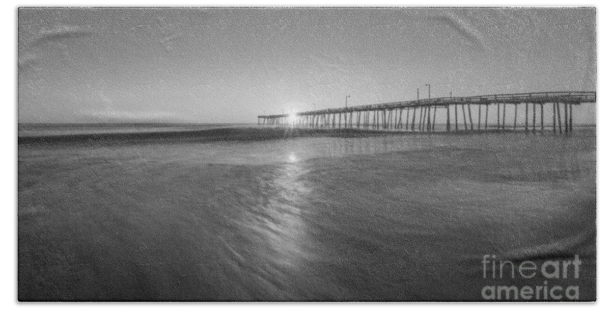 Nags Head Fishing Pier Beach Sheet featuring the photograph Rise And Shine at Nags Head Pier #1 by Michael Ver Sprill